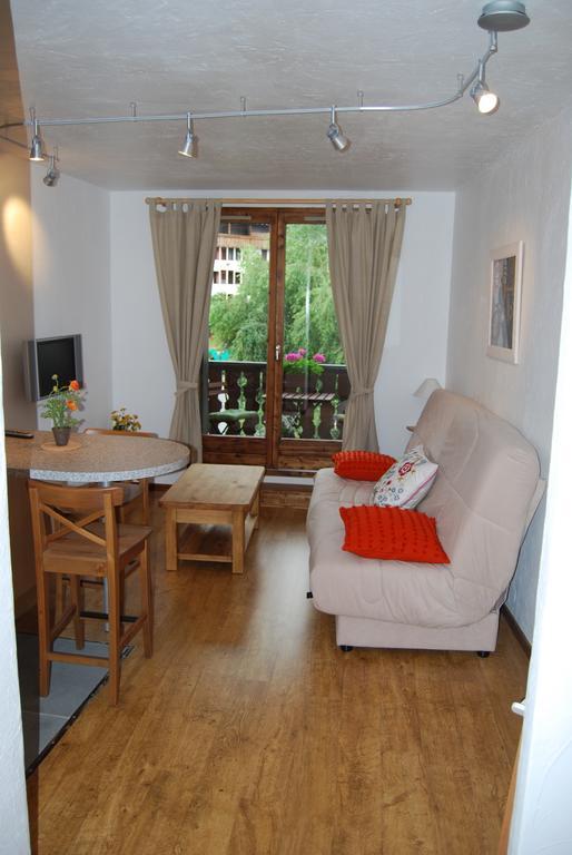 Apartment Courmayeur Chamonix Ruang foto